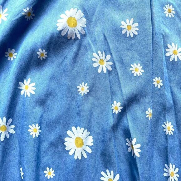 UNIQUE VINTAGE 50s Daisy Halter Swing Dress in Blue and White 1X - Picture 5 of 12